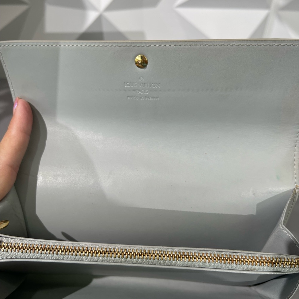 Louis Vuitton Vernis  Monogram Gold grey/silver Long Sarah Wallet - Picture 13 of 17